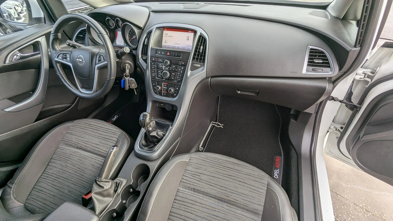Opel Astra - Zdjęcie 16