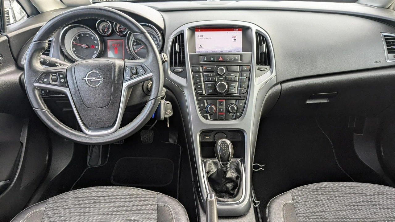 Opel Astra - Zdjęcie 22