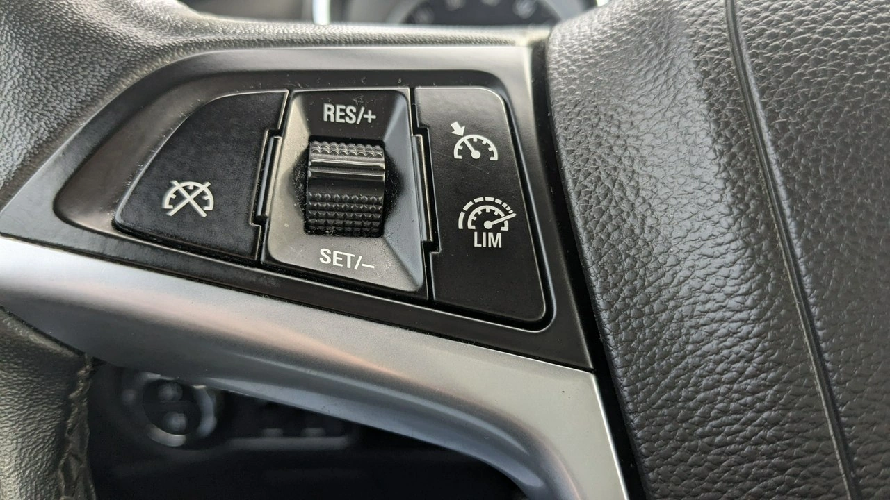 Opel Astra - Zdjęcie 25