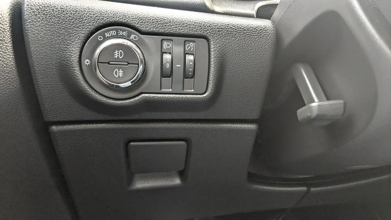 Opel Astra - Zdjęcie 28