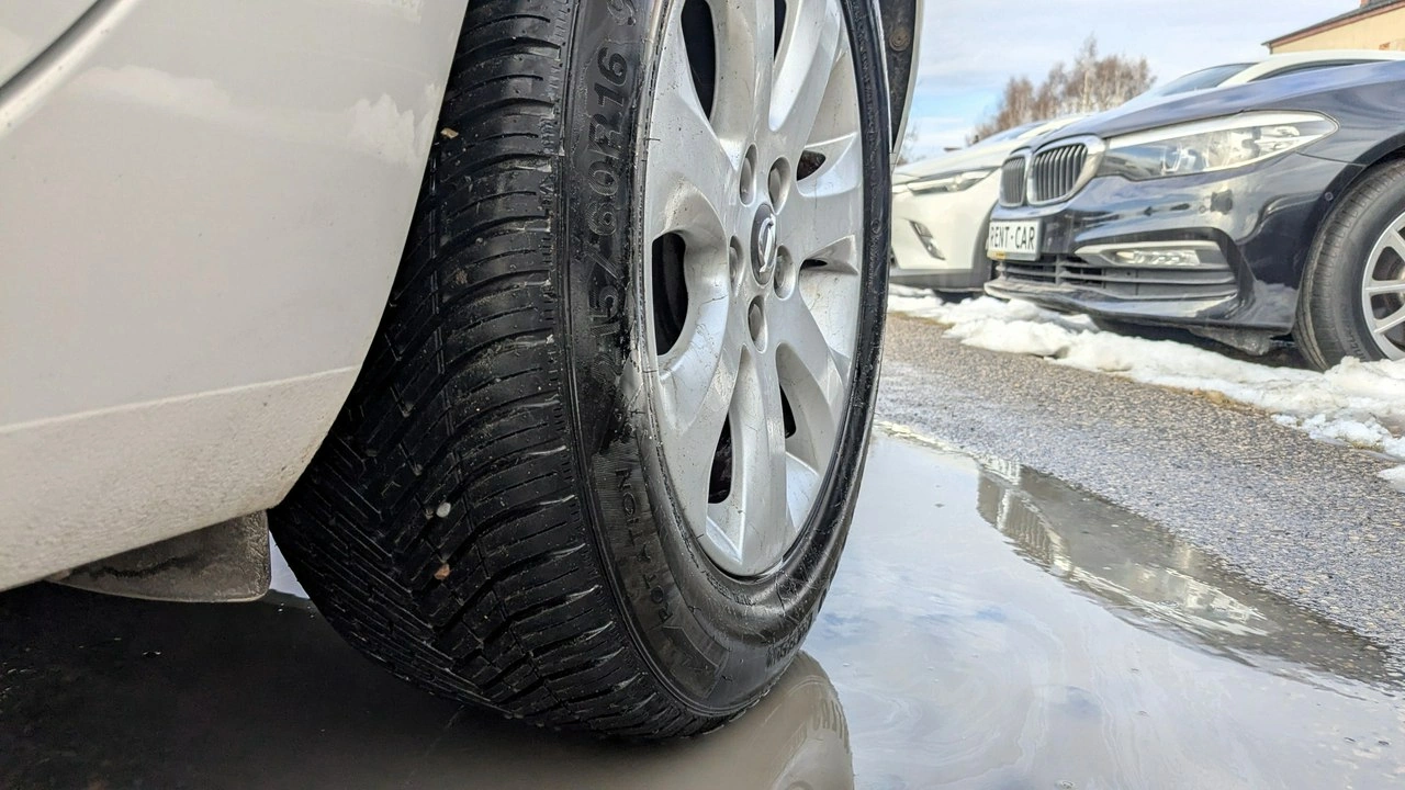 Opel Astra - Zdjęcie 40