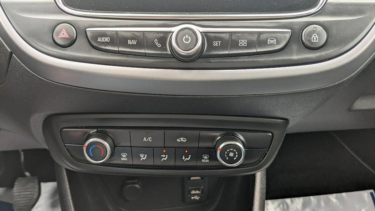 Opel Crossland X - Zdjęcie 24