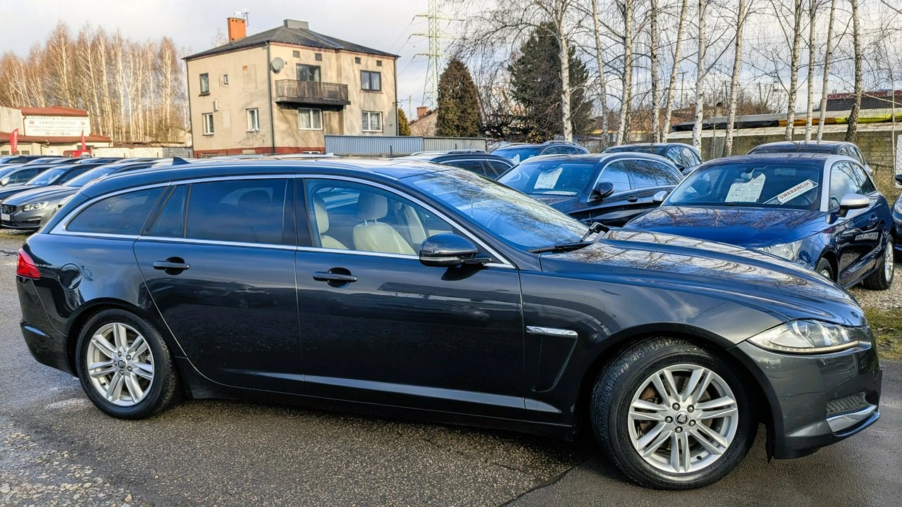 Jaguar XF - Zdjęcie 6