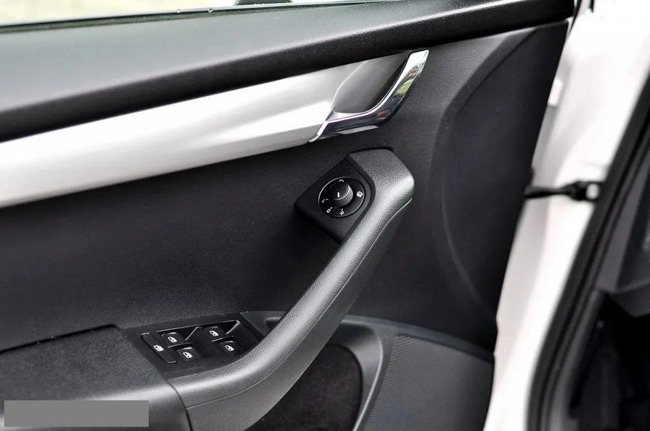 Skoda Octavia - Zdjęcie 12