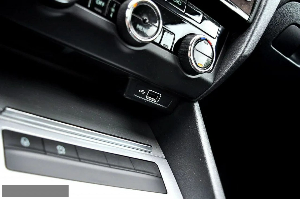 Skoda Octavia - Zdjęcie 20