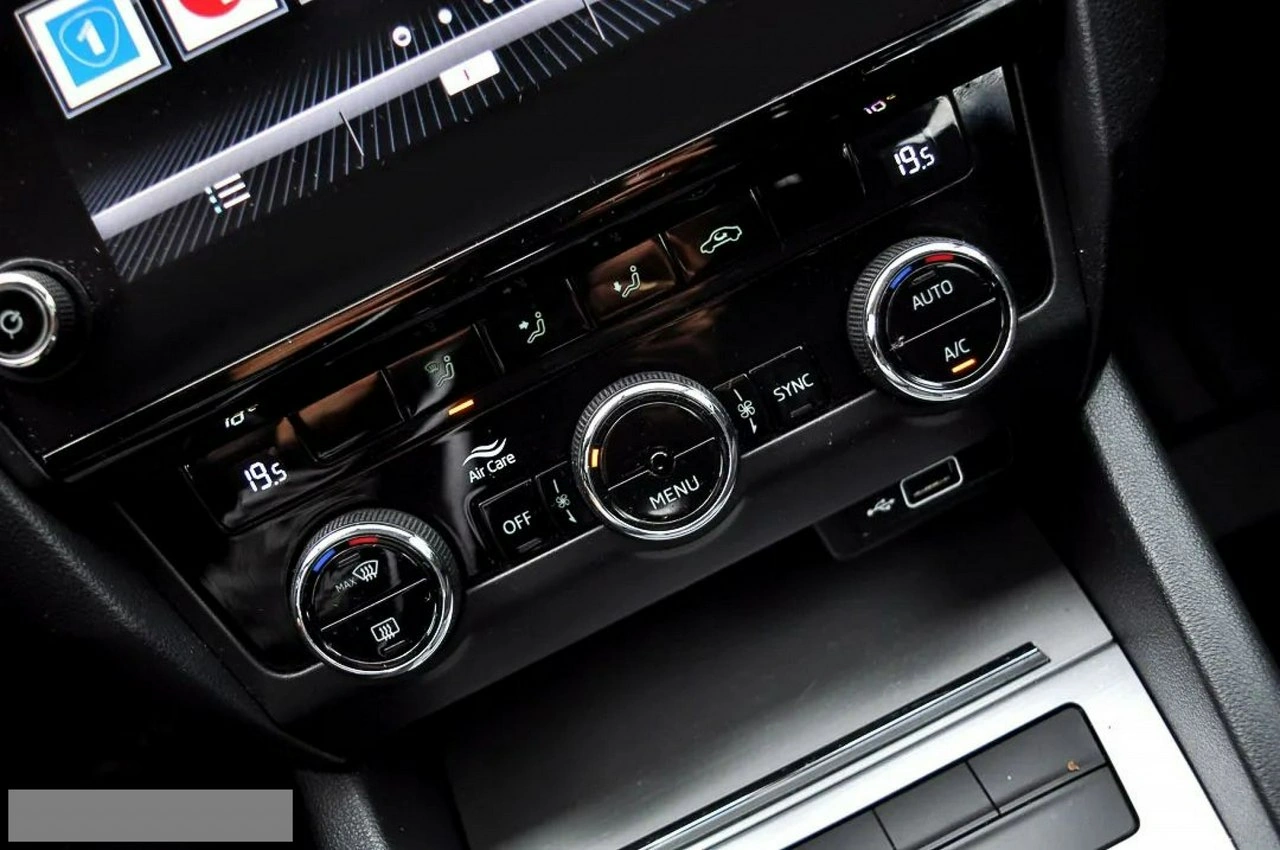 Skoda Octavia - Zdjęcie 21