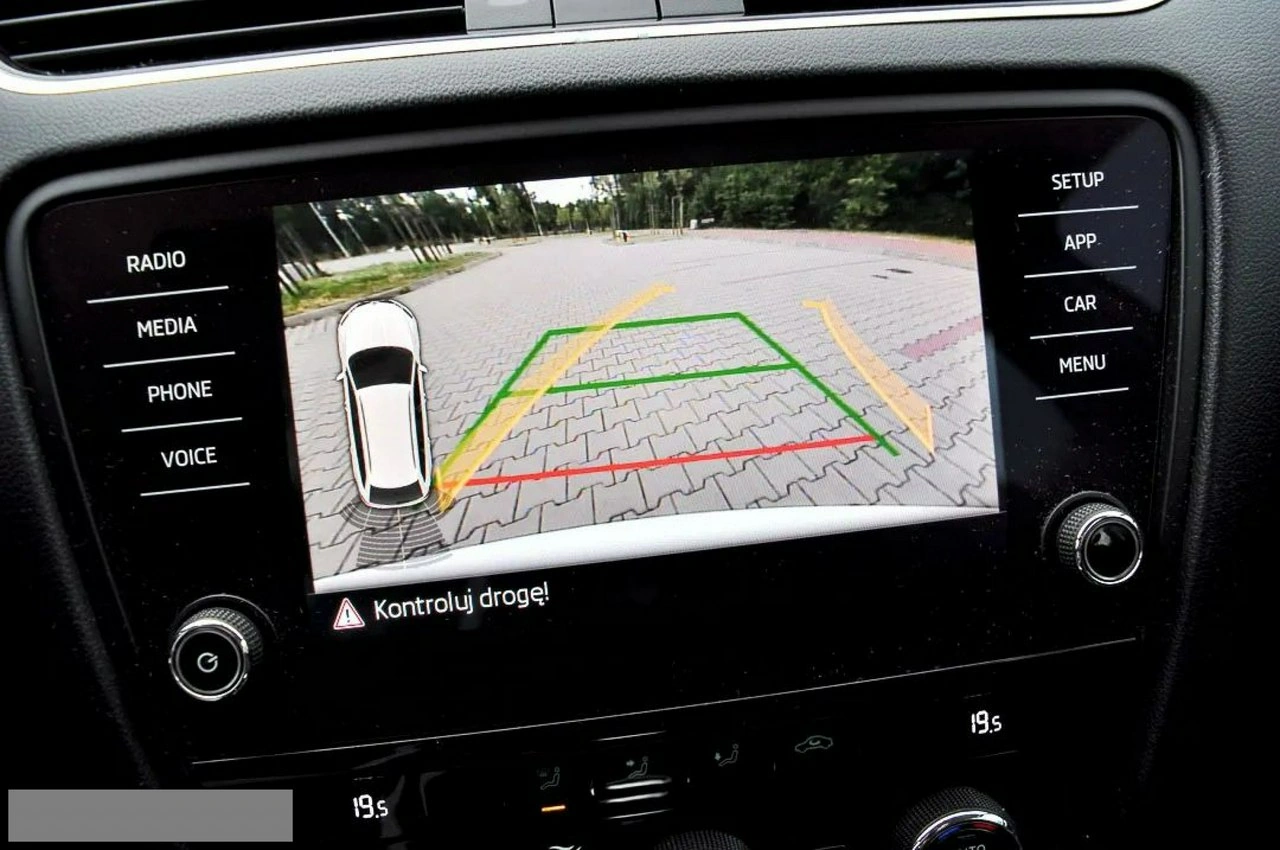 Skoda Octavia - Zdjęcie 23