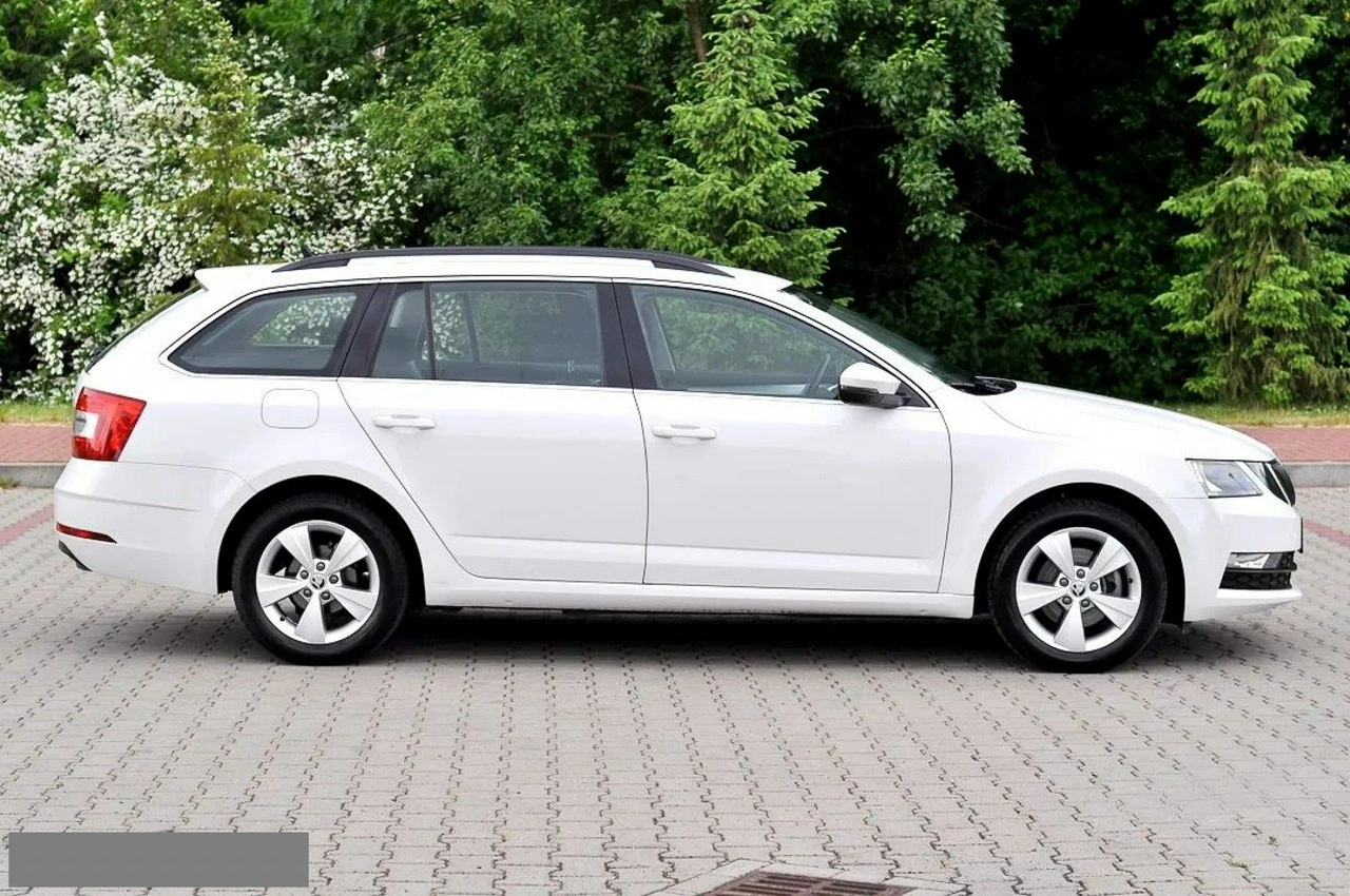 Skoda Octavia - Zdjęcie 4