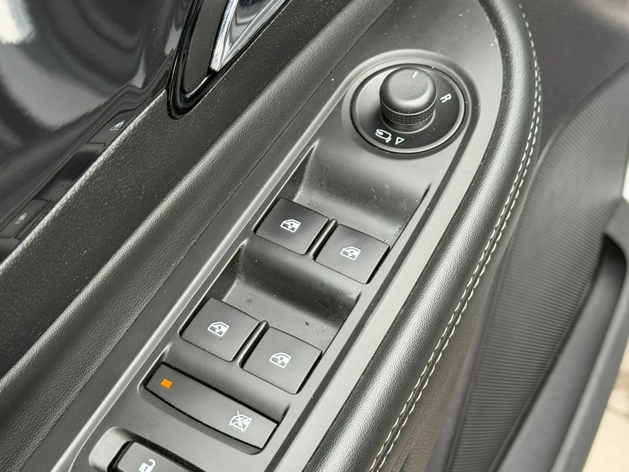 Opel Mokka X - Zdjęcie 17