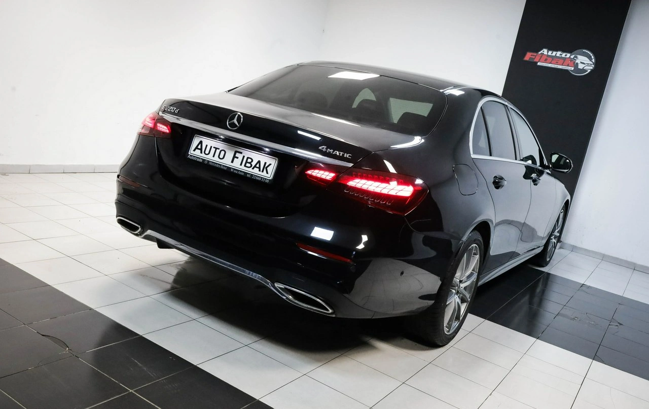 Mercedes E 220 - Zdjęcie 11