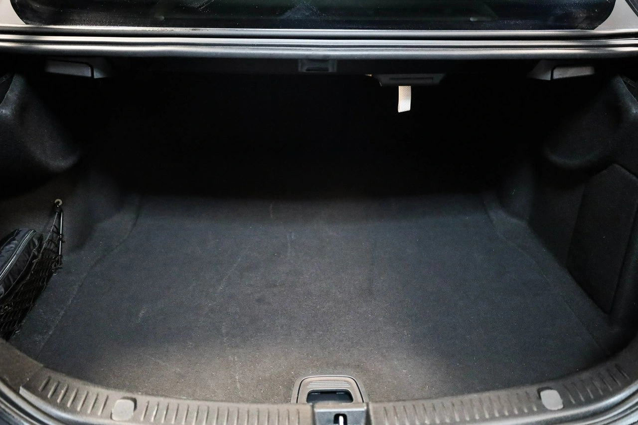 Mercedes E 220 - Zdjęcie 14