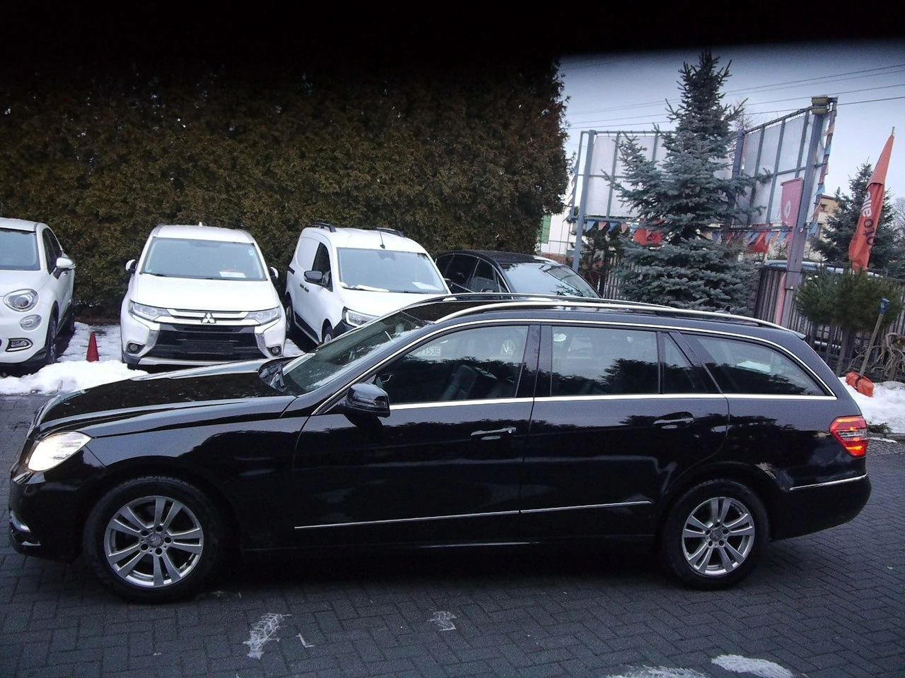 Mercedes E 220 - Zdjęcie 9