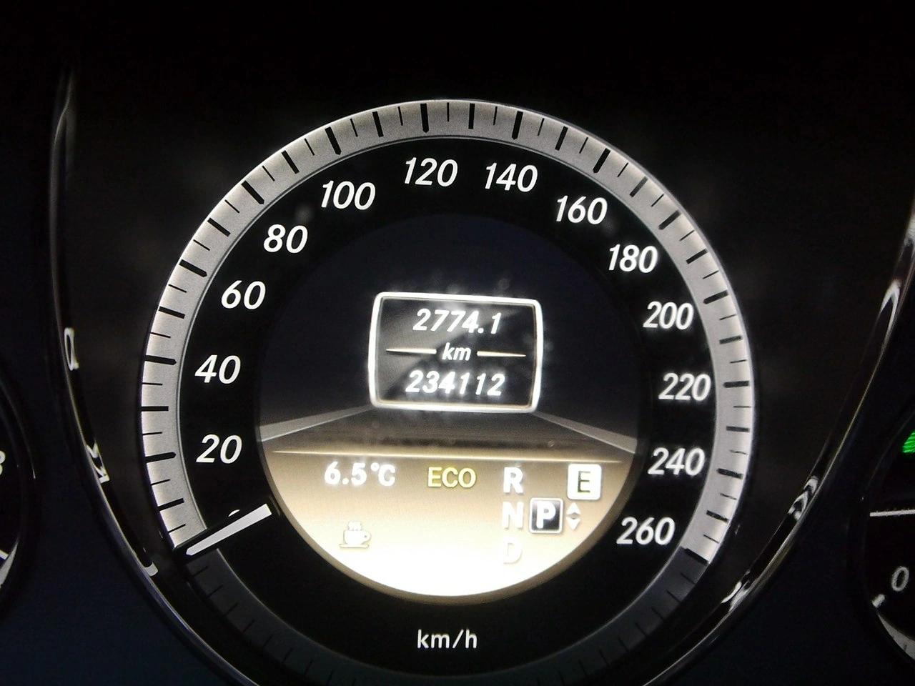 Mercedes E 220 - Zdjęcie 17