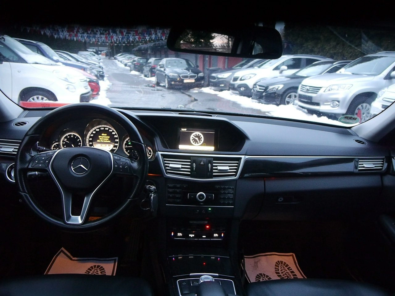 Mercedes E 220 - Zdjęcie 18