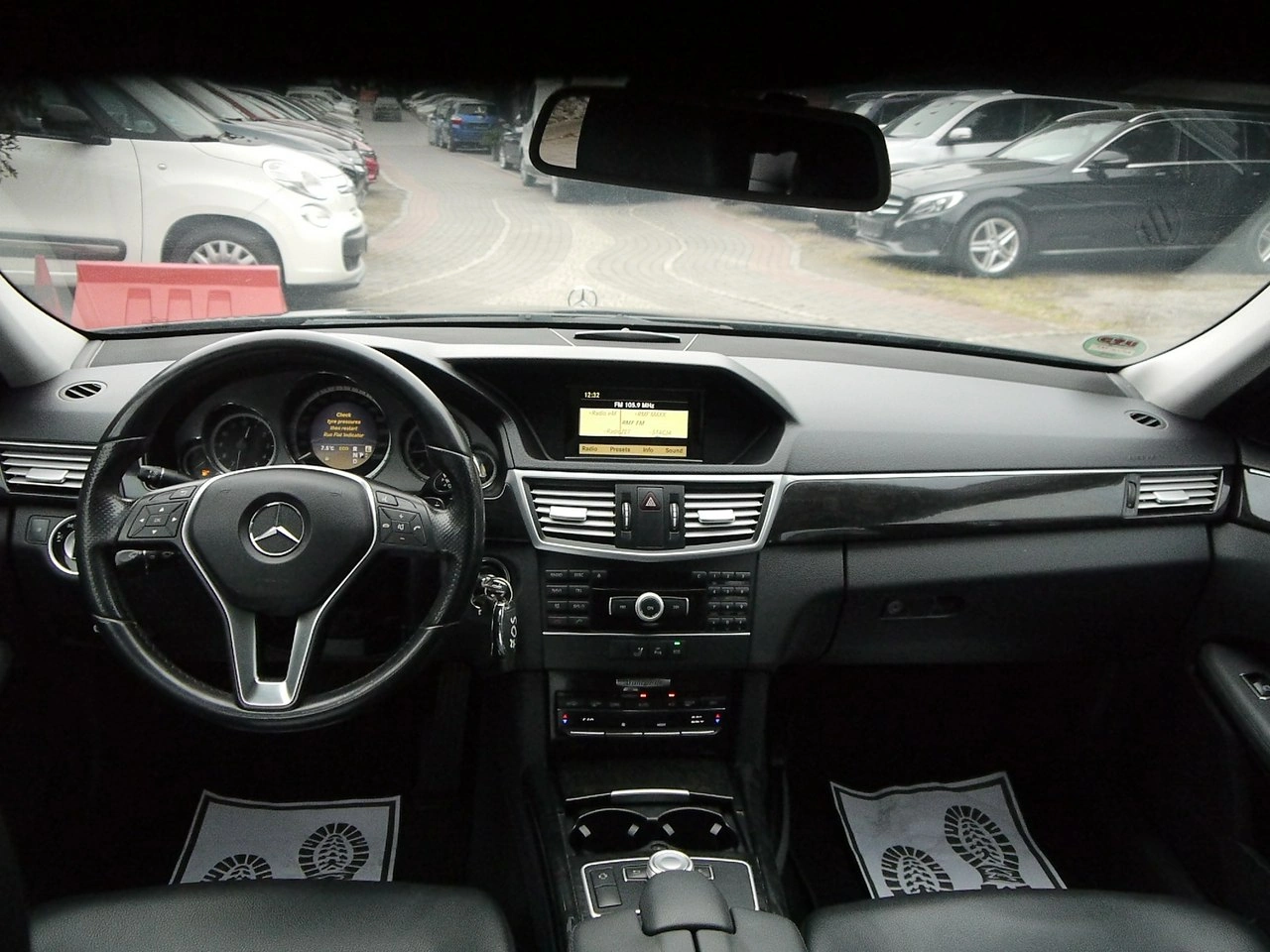 Mercedes E 220 - Zdjęcie 18