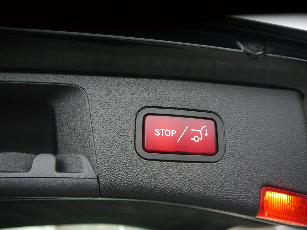 Mercedes E 220 - Zdjęcie 22