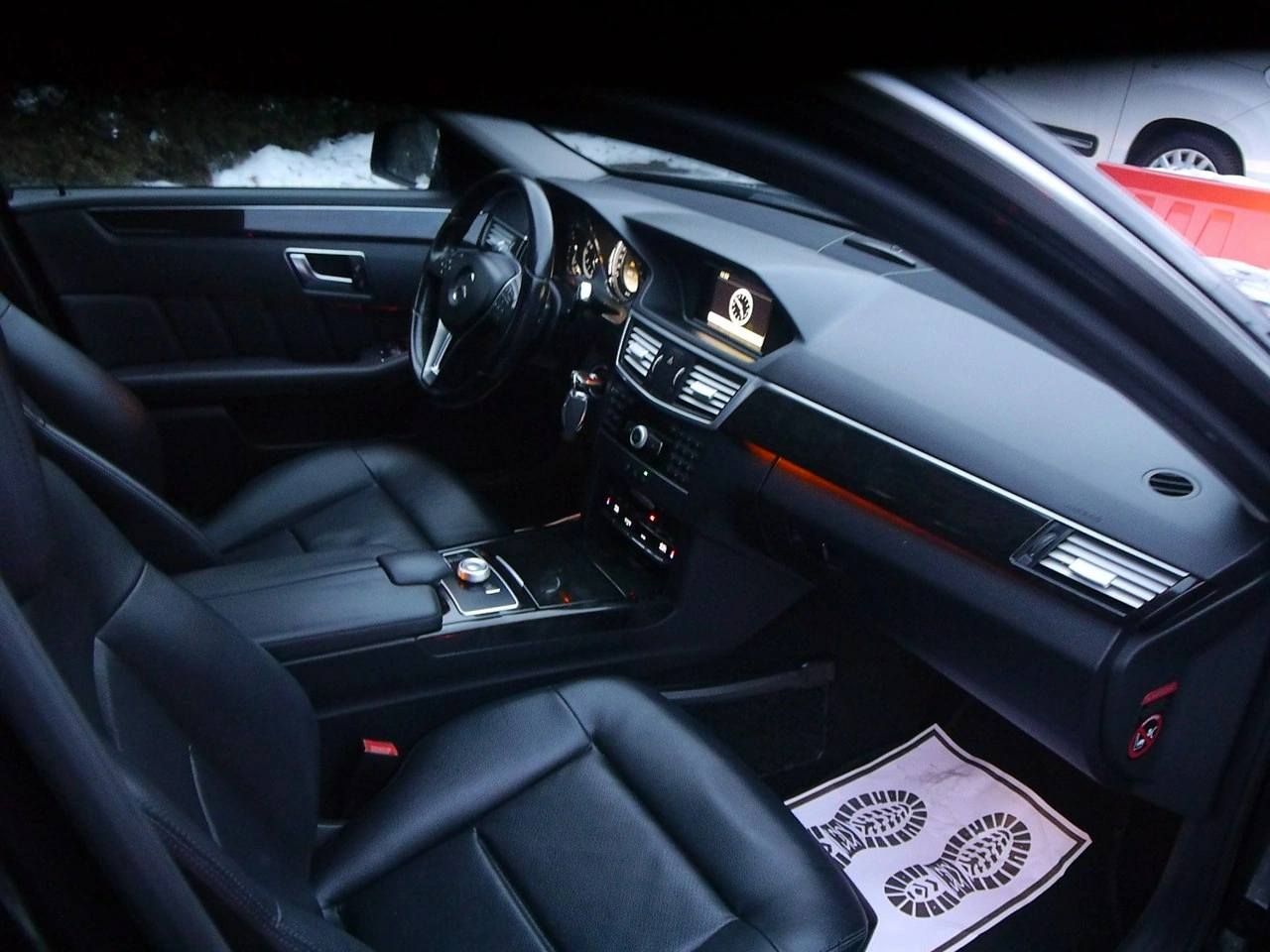 Mercedes E 220 - Zdjęcie 25