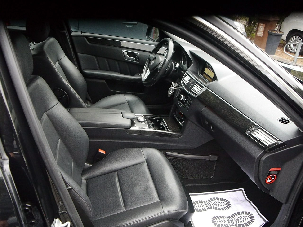 Mercedes E 220 - Zdjęcie 27