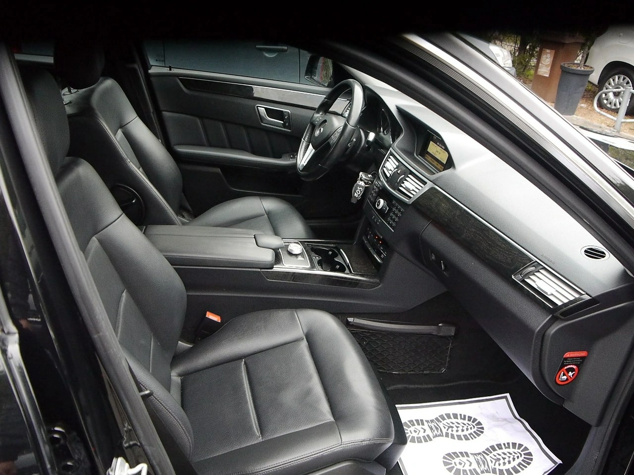 Mercedes E 220 - Zdjęcie 25