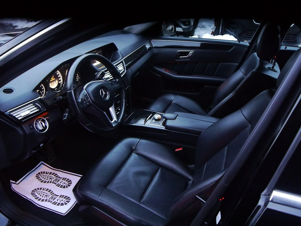 Mercedes E 220 - Zdjęcie 28