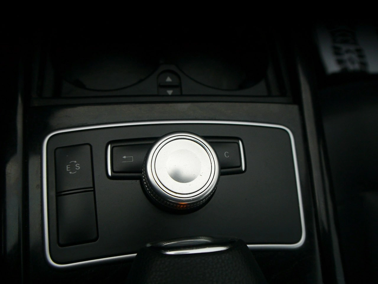 Mercedes E 220 - Zdjęcie 28