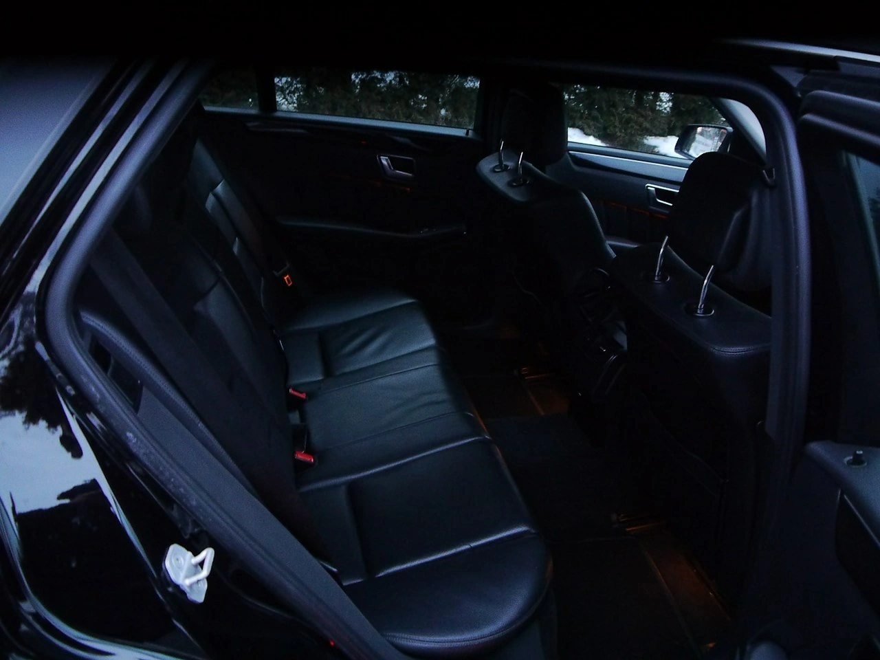 Mercedes E 220 - Zdjęcie 30