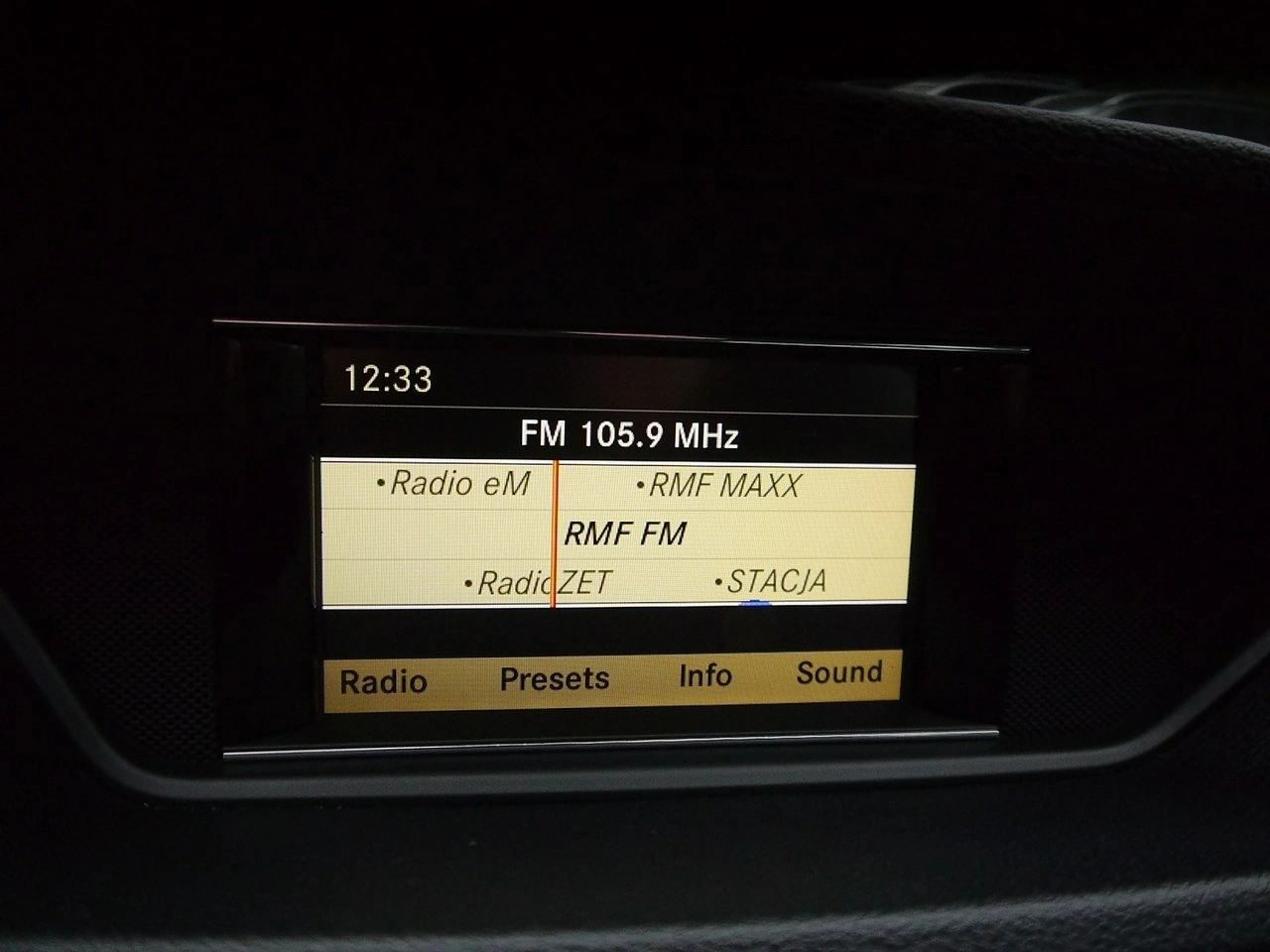 Mercedes E 220 - Zdjęcie 30