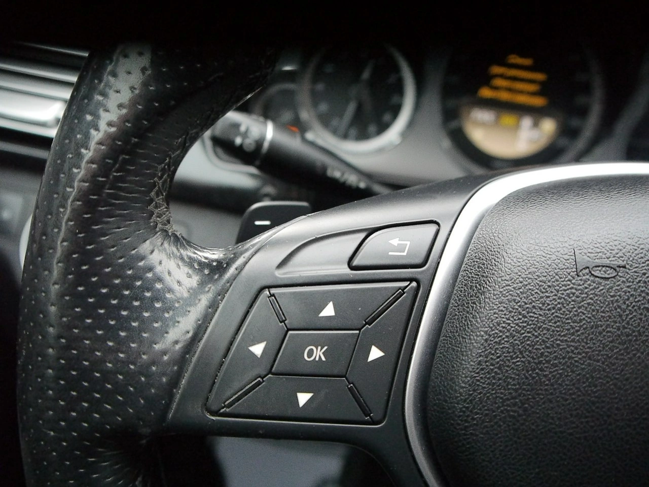 Mercedes E 220 - Zdjęcie 31