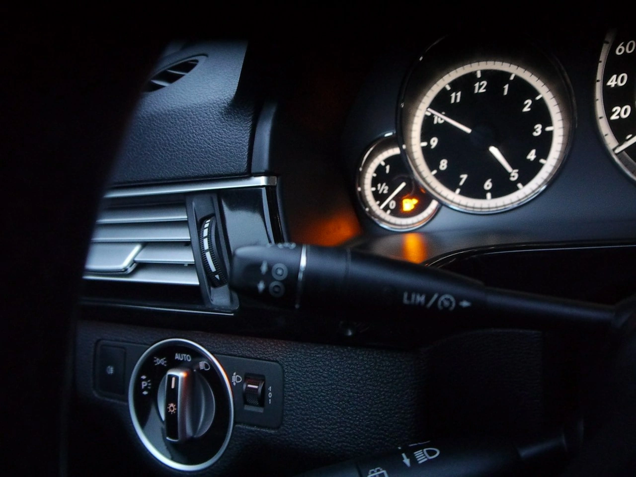 Mercedes E 220 - Zdjęcie 34