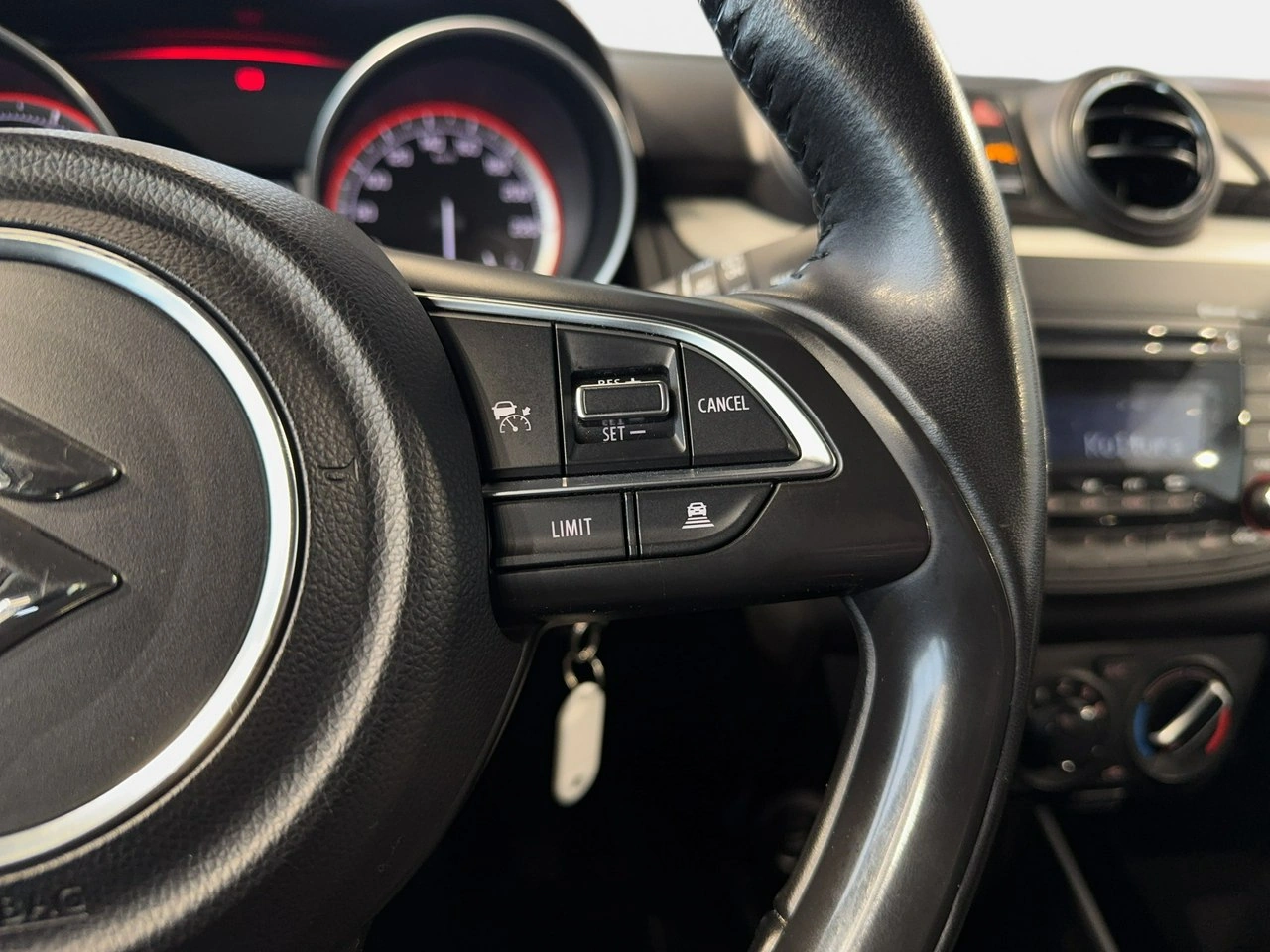 Suzuki Swift - Zdjęcie 19