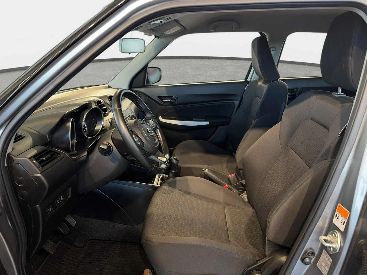 Suzuki Swift - Zdjęcie 13