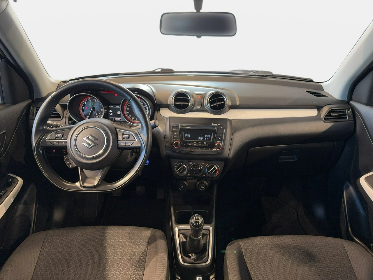 Suzuki Swift - Zdjęcie 16