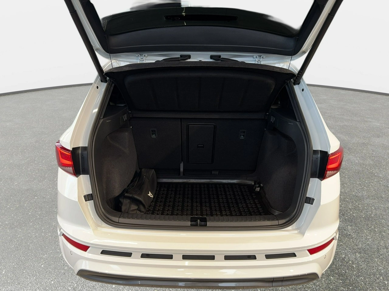 Cupra Ateca - Zdjęcie 11