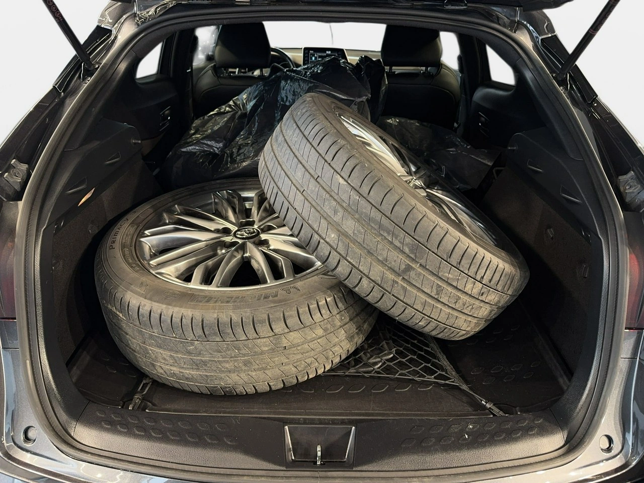 Toyota C-HR - Zdjęcie 11