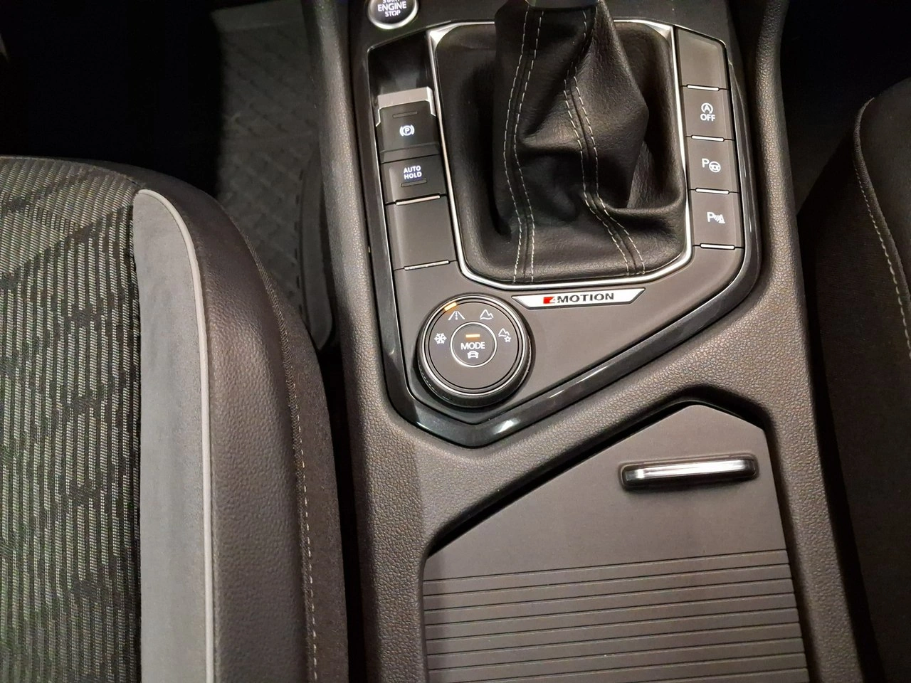 Volkswagen Tiguan - Zdjęcie 22