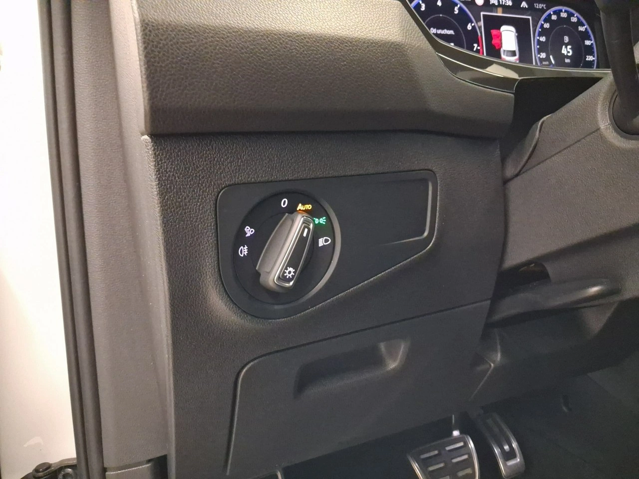 Volkswagen Tiguan - Zdjęcie 23