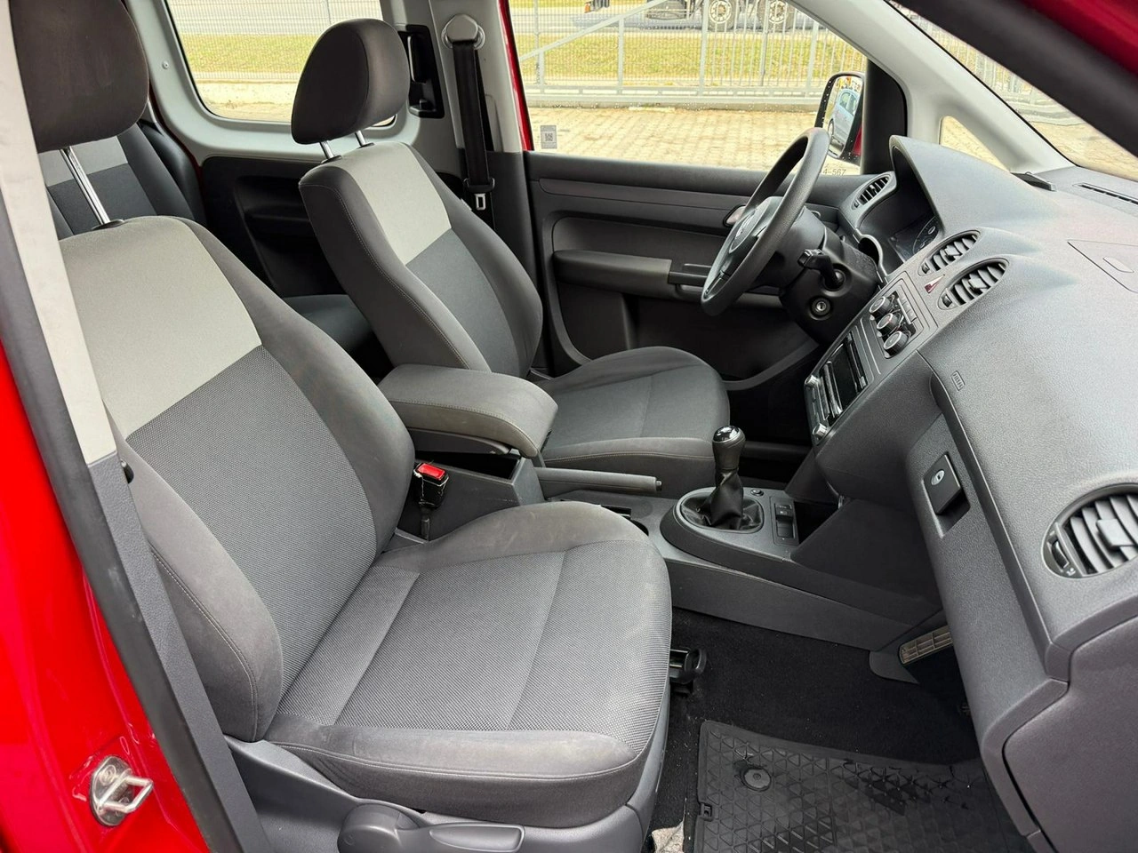 Volkswagen Caddy - Zdjęcie 9