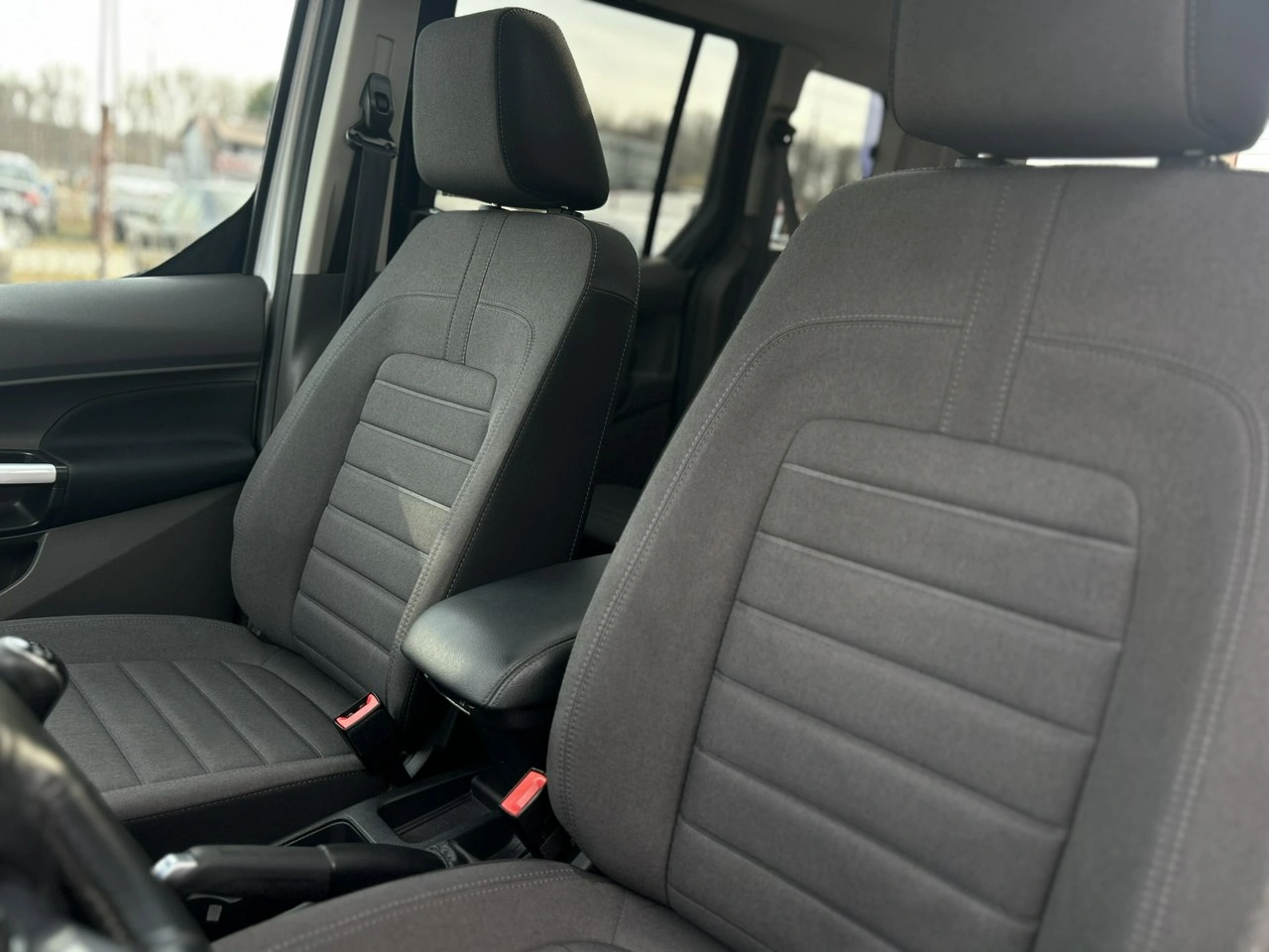 Ford Tourneo Connect - Zdjęcie 11