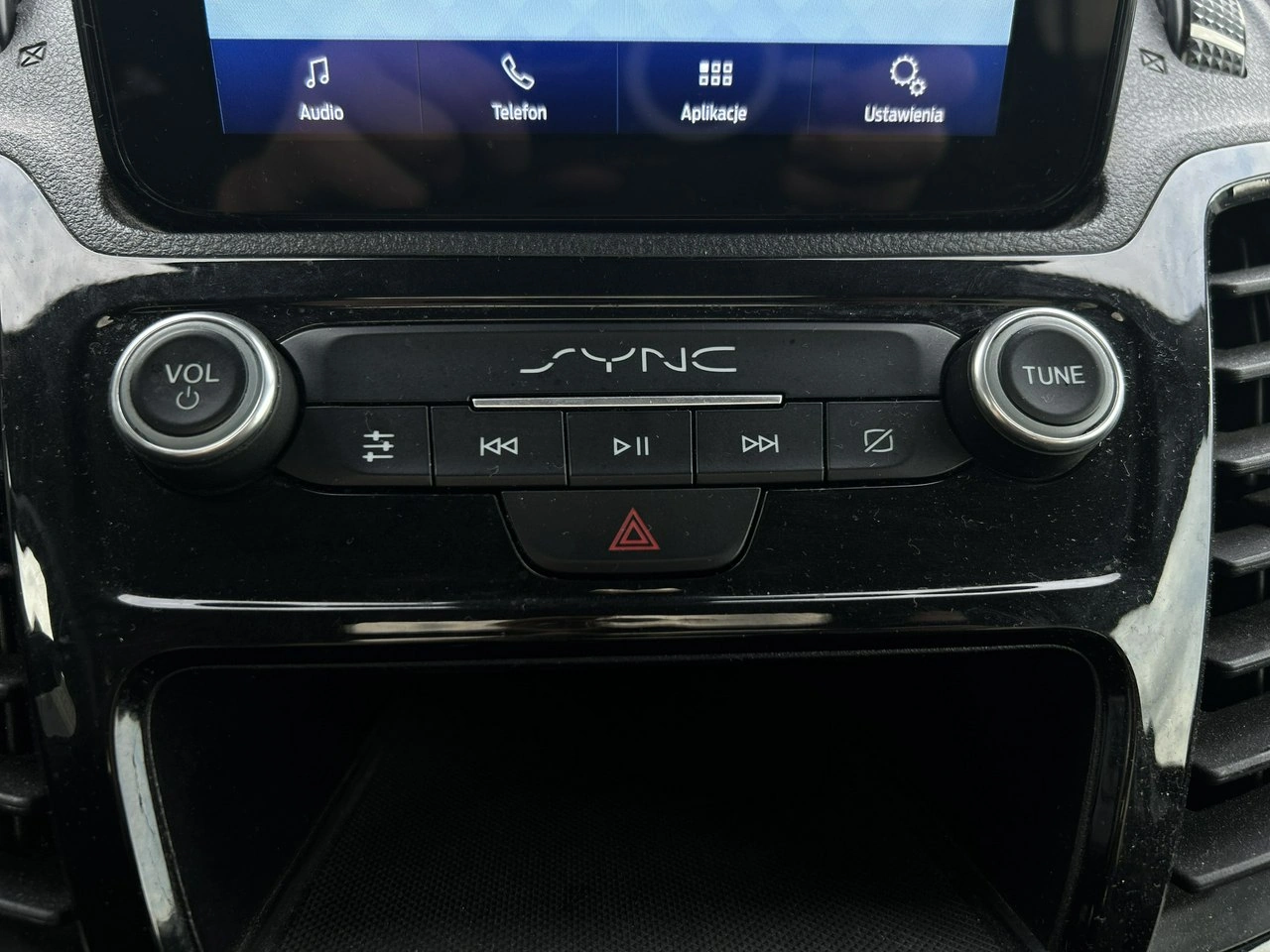 Ford Tourneo Connect - Zdjęcie 11