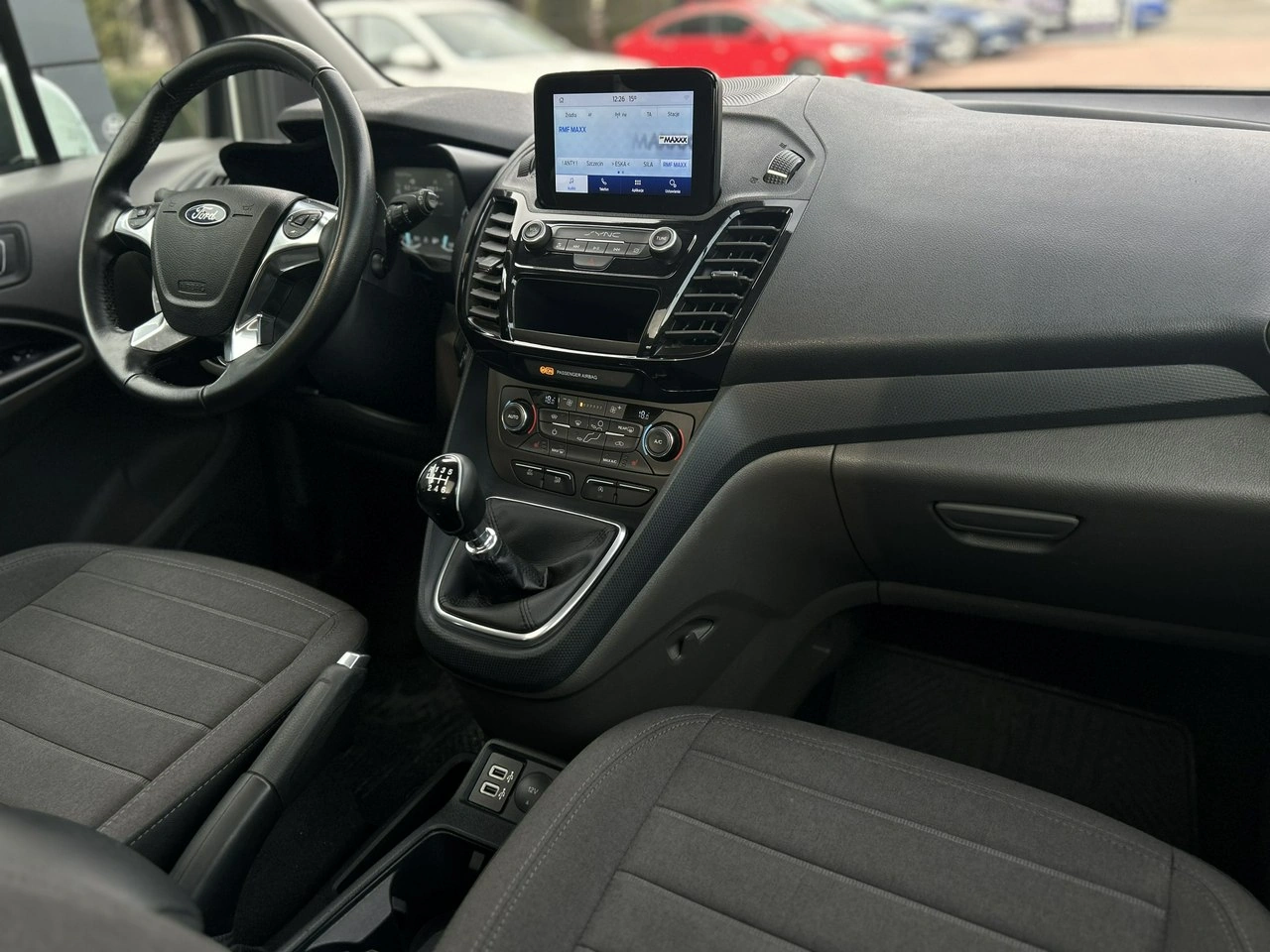 Ford Tourneo Connect - Zdjęcie 14