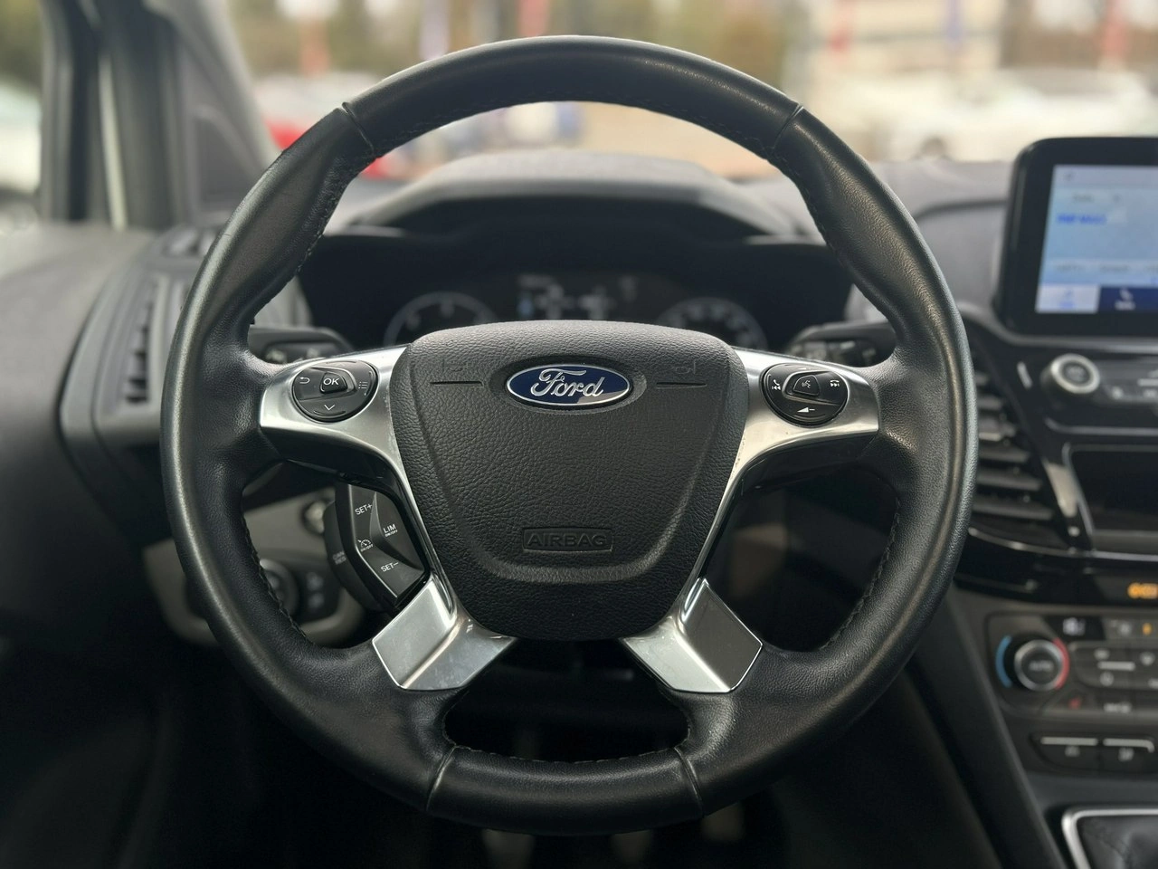Ford Tourneo Connect - Zdjęcie 16