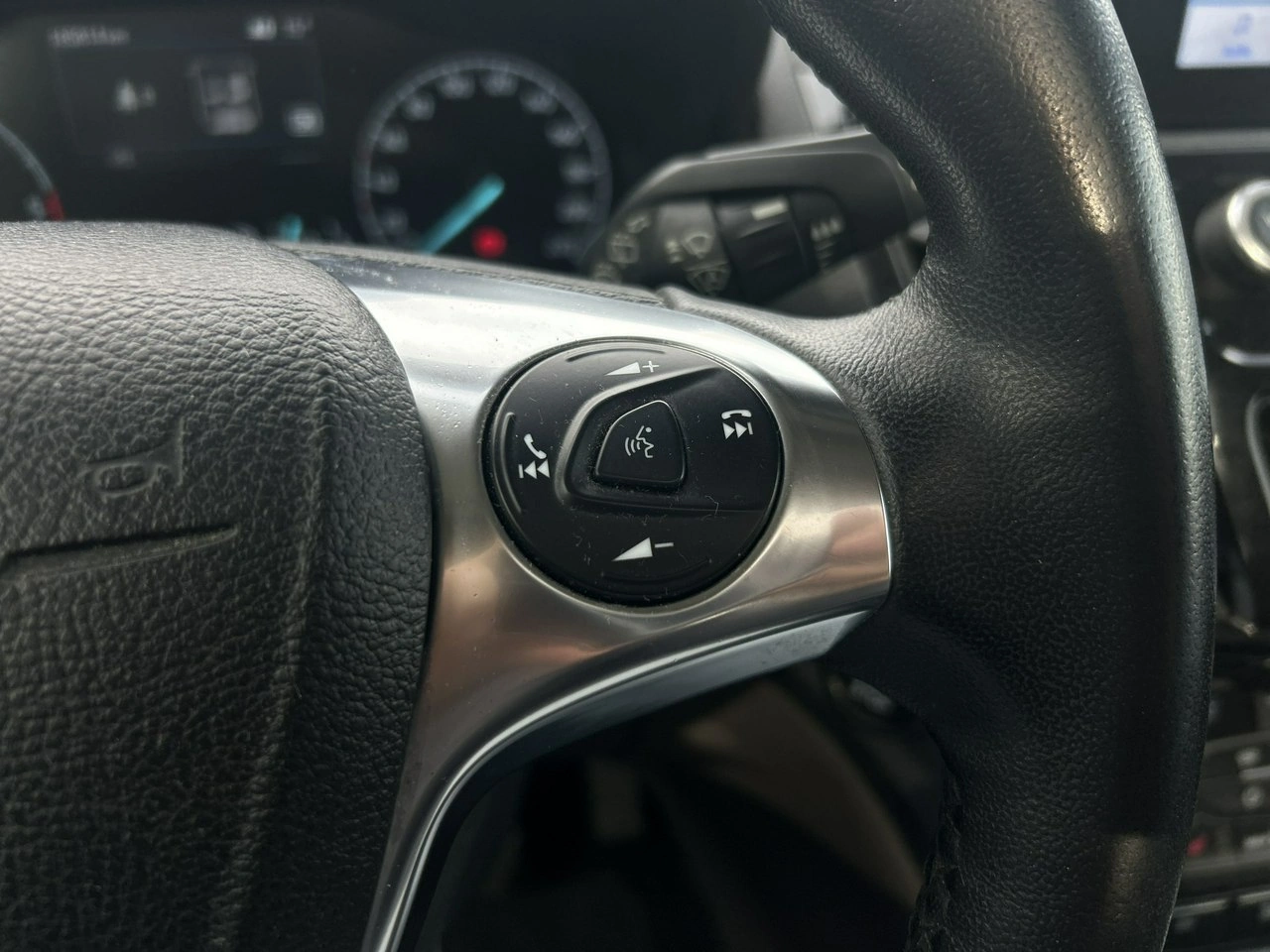 Ford Tourneo Connect - Zdjęcie 17