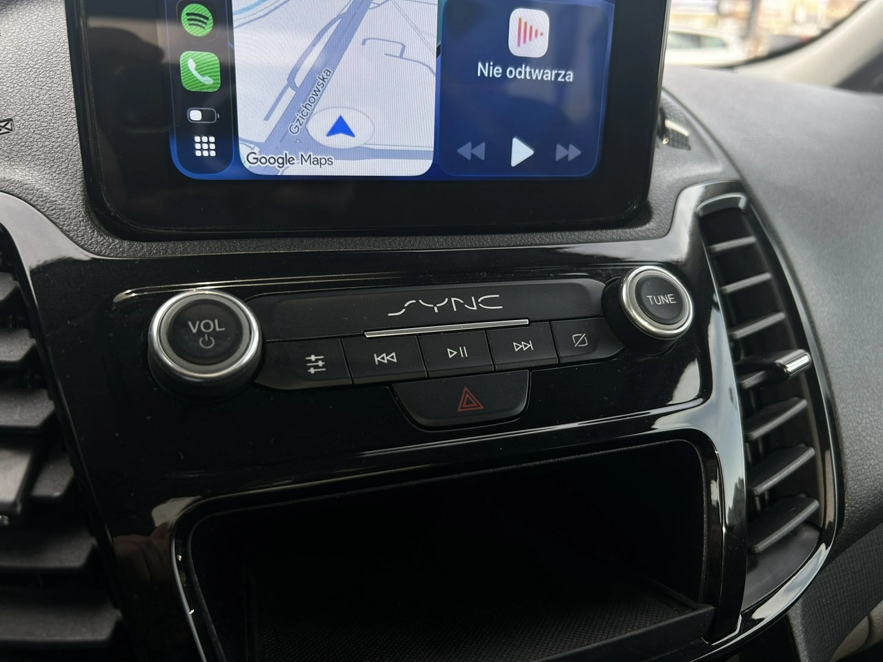 Ford Tourneo Connect - Zdjęcie 28