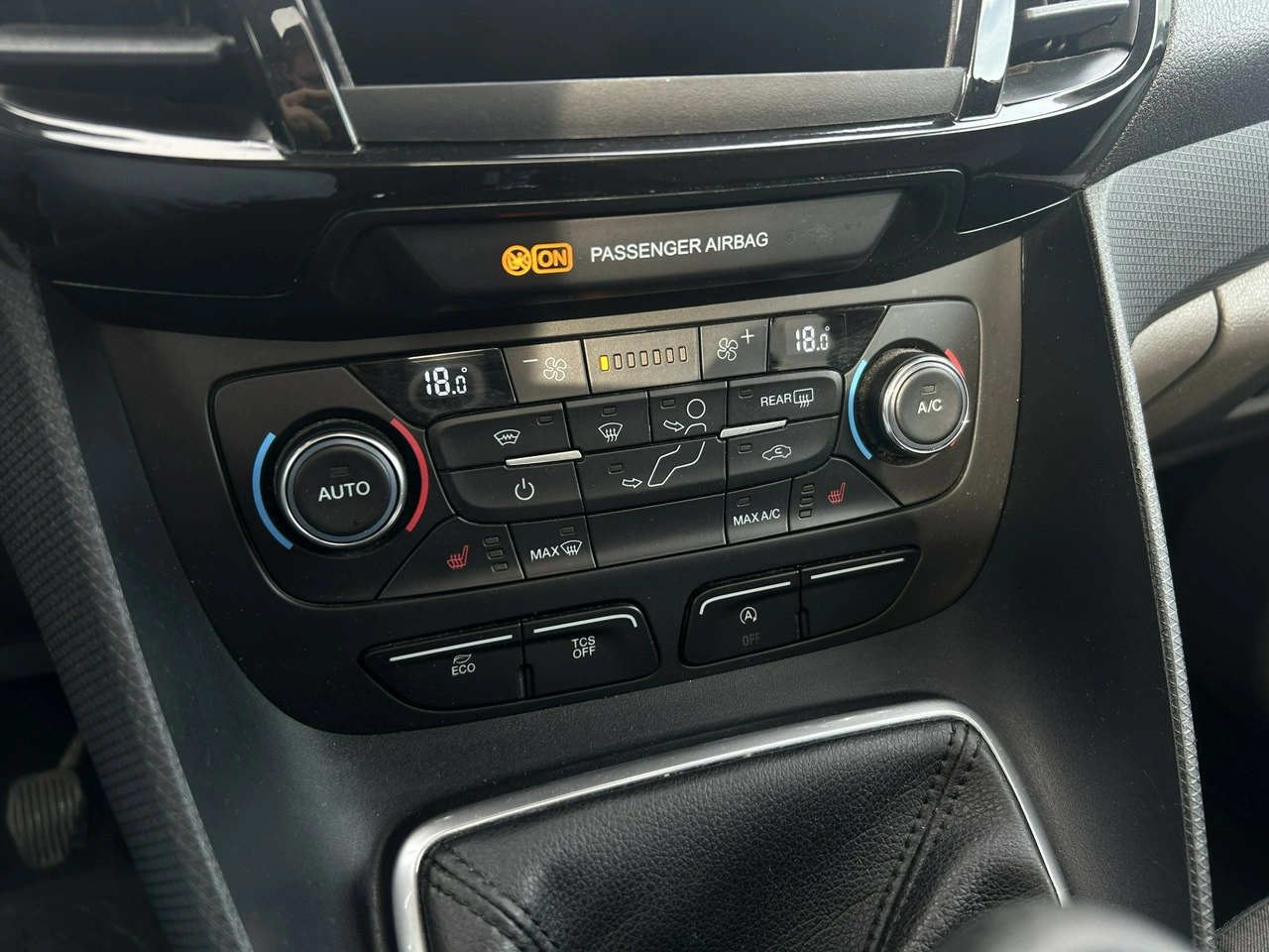 Ford Tourneo Connect - Zdjęcie 29