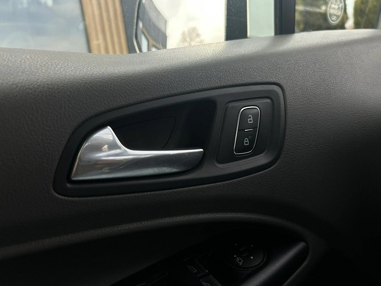 Ford Tourneo Connect - Zdjęcie 31