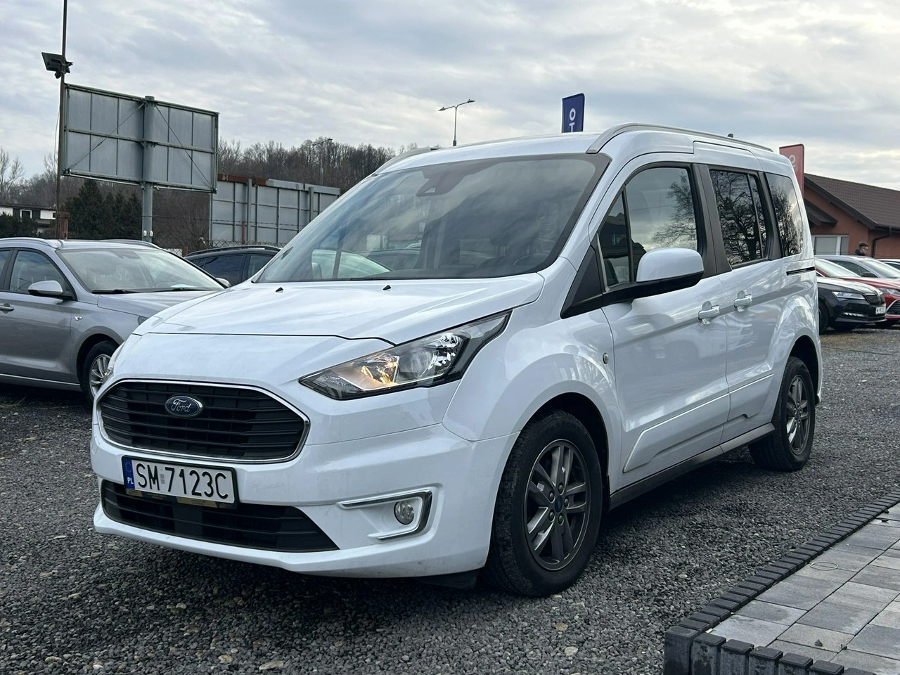 Ford Tourneo Connect - Zdjęcie 2