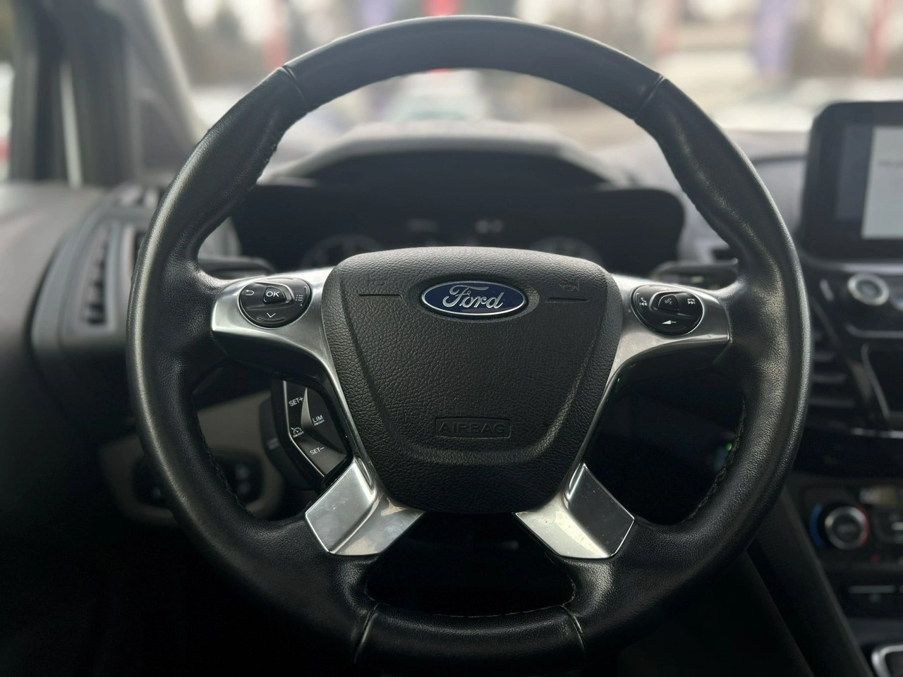 Ford Tourneo Connect - Zdjęcie 6