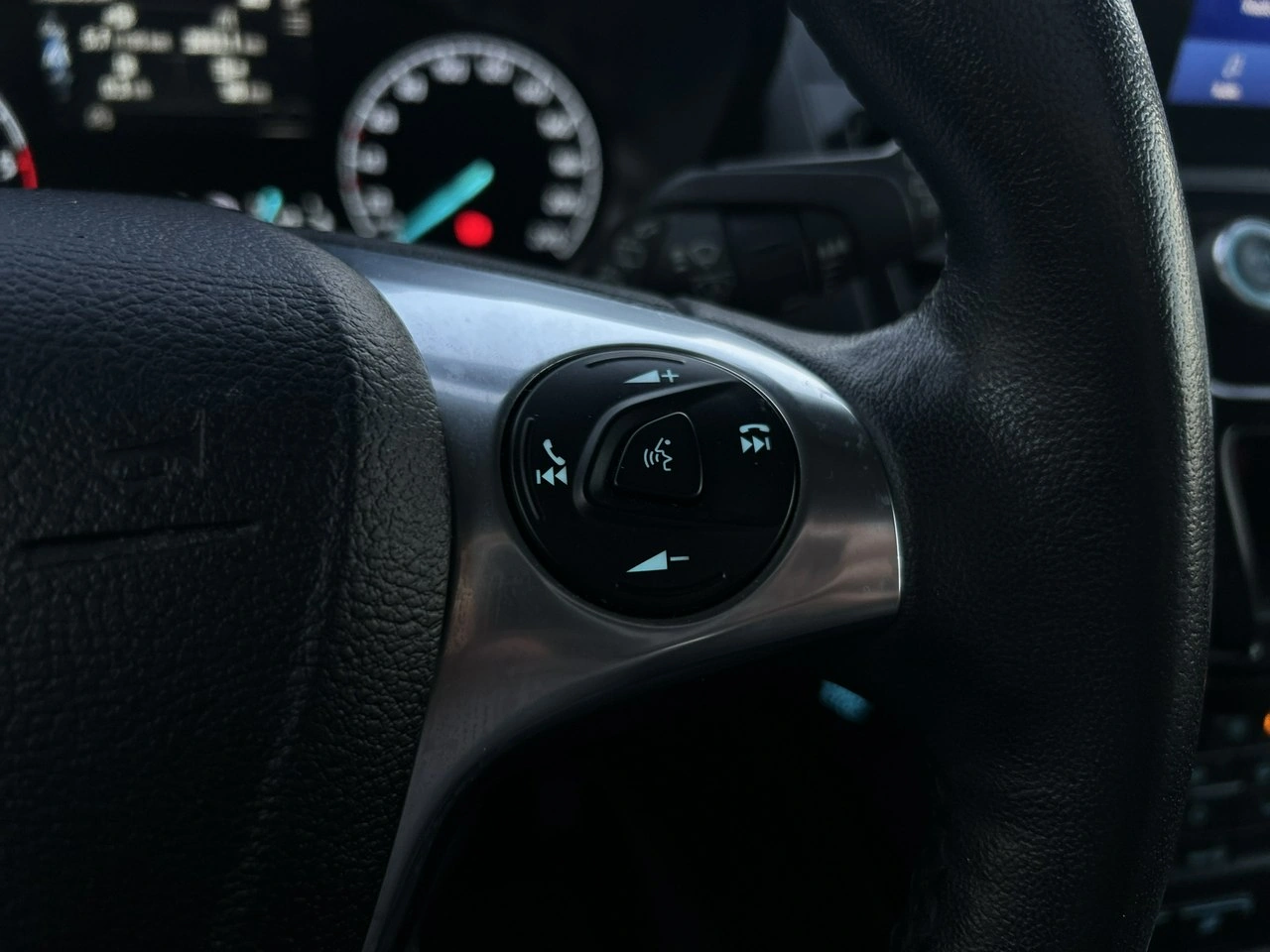 Ford Tourneo Connect - Zdjęcie 17