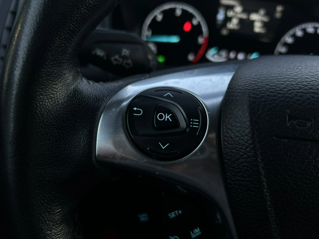 Ford Tourneo Connect - Zdjęcie 18