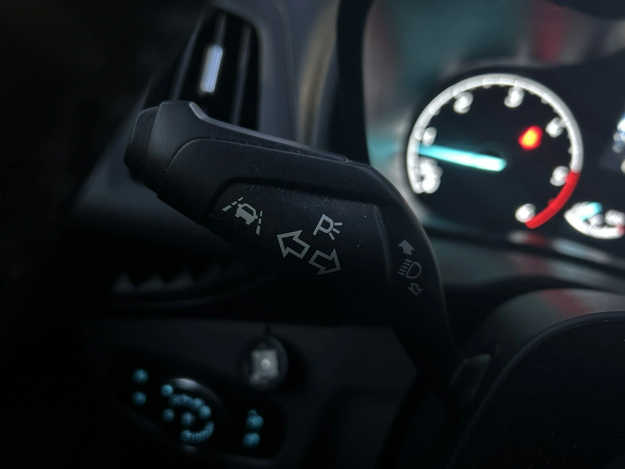 Ford Tourneo Connect - Zdjęcie 20